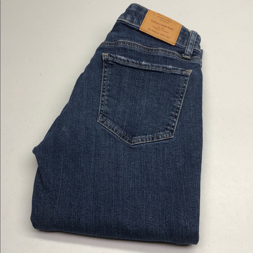 LUCKY BRAND SWEET N STRAIGHT JEANS 4/27x30 ⭐️